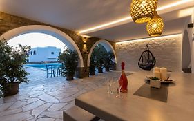 Callisti Mykonos Town With Pool View And Calypso Upper Floor With Sea View